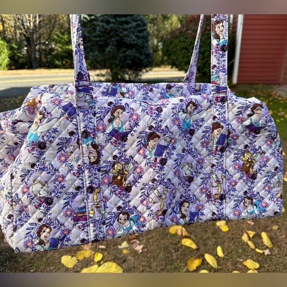 Vera Bradley x Disney Belle Floral Large Travel Duffel Bag NWT and strap - Picture 2 of 9